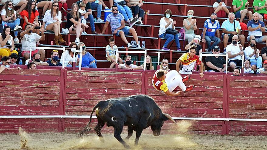 Concurso de cortes, quiebros y saltos en Benavente. / E. P.