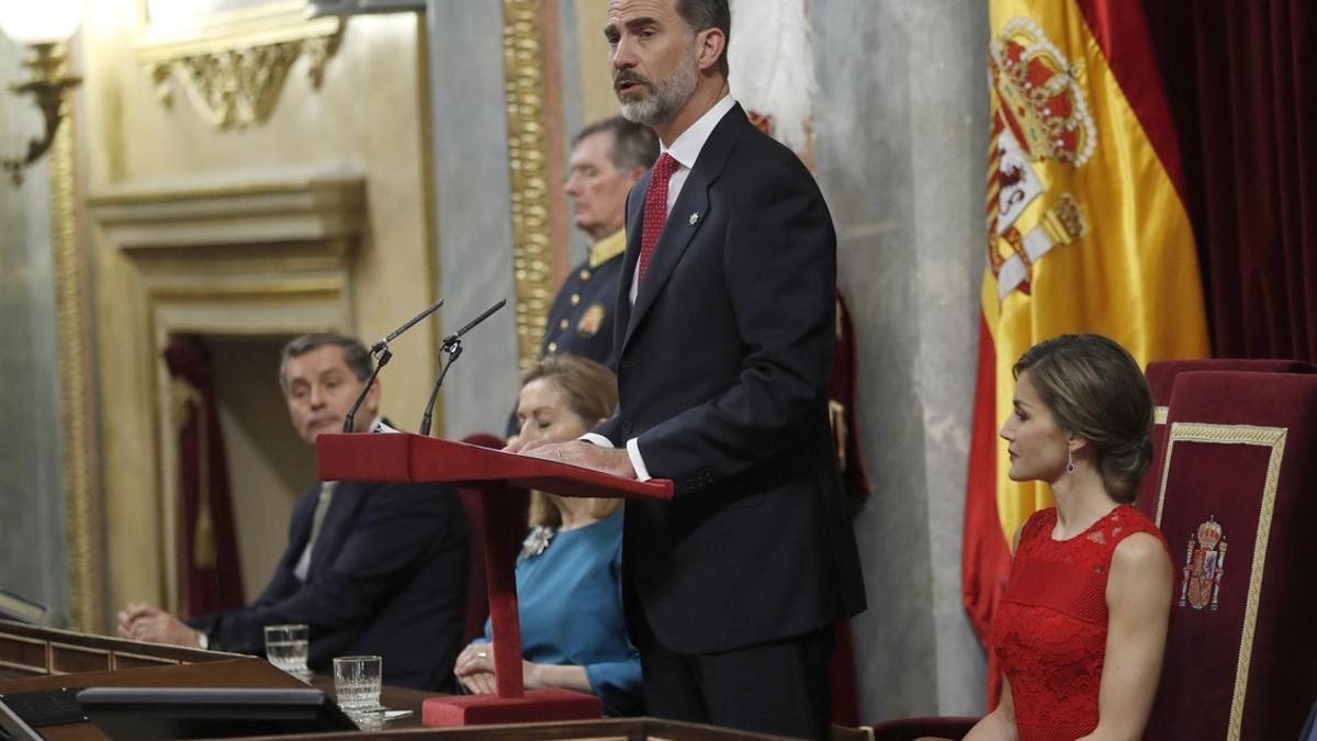 El rey Felipe VI durante el discurso que pronunció con motivo del 40º aniversario de las elecciones de 1977.