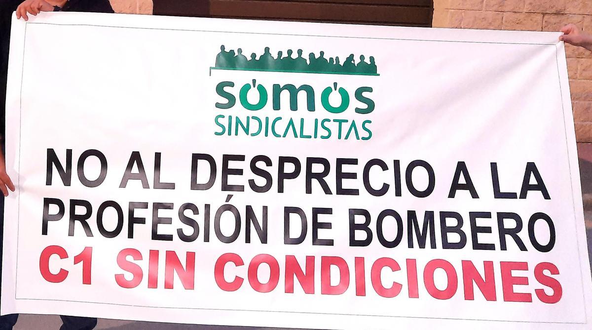 Pancarta reivindicativa del sindicato.