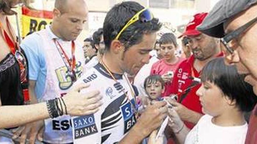 Rojas supera a Contador para coronarse campeón de España