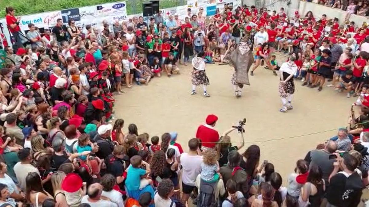 L'àguila a la Patum de l'Escola La Llar