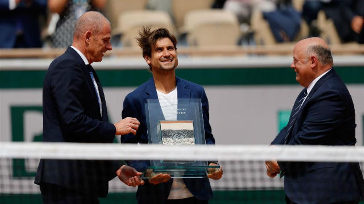 Roland Garros rinde homenaje a Ferrer