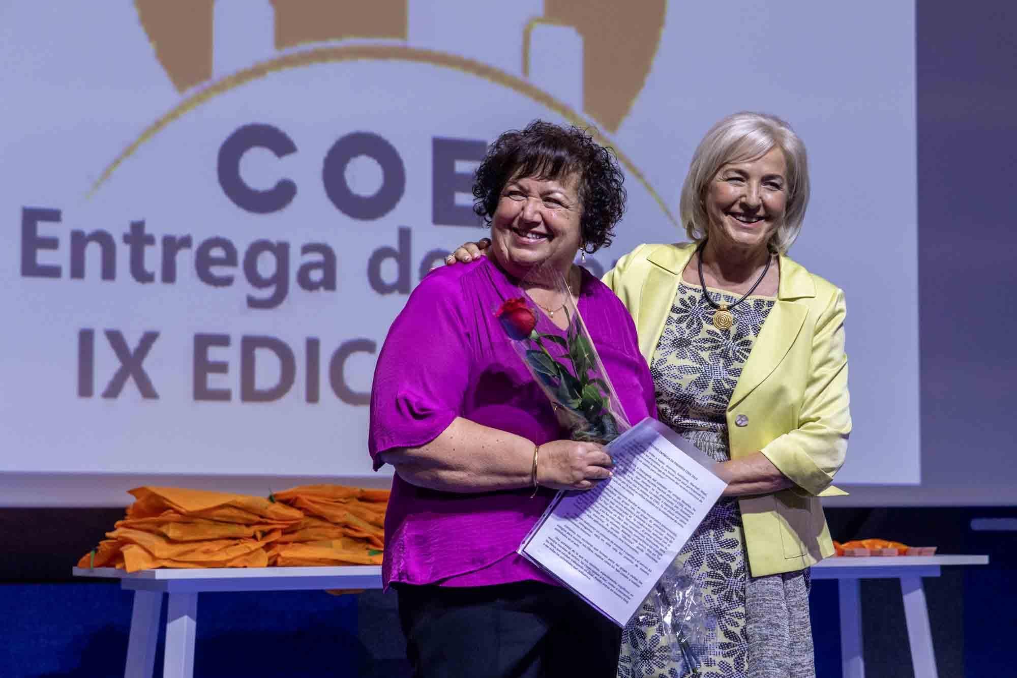 Entrega de premios del concurso infantil de relatos cortos "Cuéntame un cuento para comer" en el Club INFORMACIÓN organizado por COES