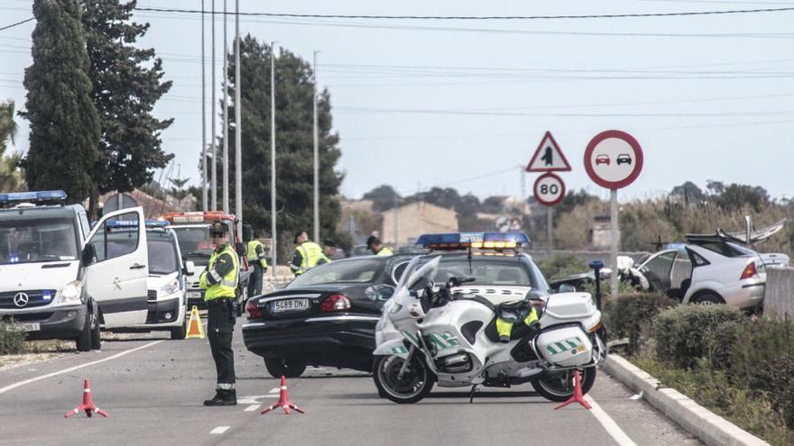 Un muerto y tres heridos en un accidente de tráfico en San Fulgencio