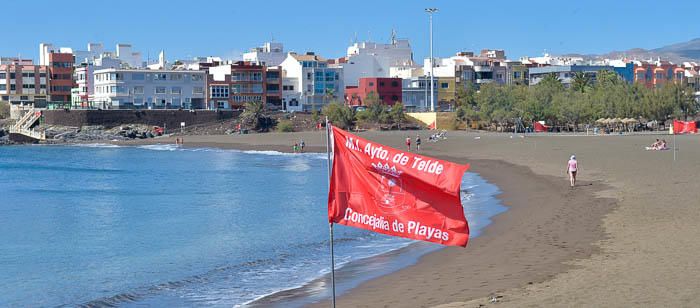 Playas cerradas al baño. Melenara