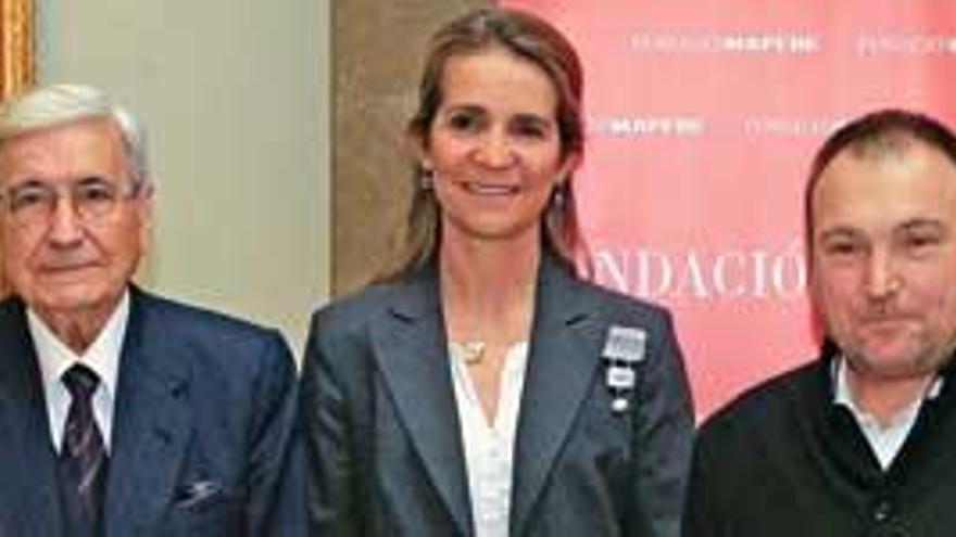 Barceló, junto a la infanta Elena y Alberto Manzano.