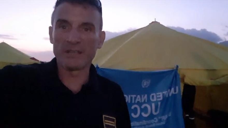 Enrique Mur, jefe de expedición, en el campamento de Marruecos.