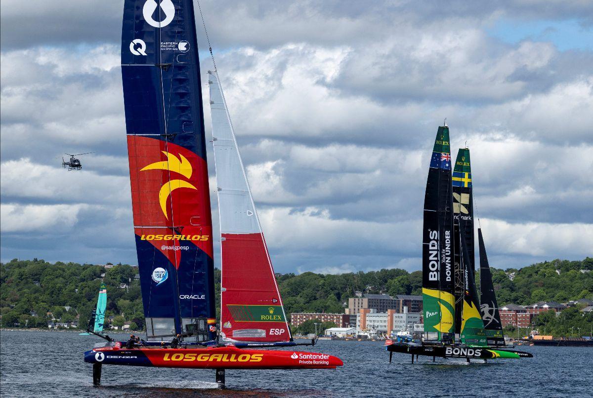 Los Gallos y los BONDS Flying Roos SailGP, en el segundo día de carreras del pasado GP de Canadá.