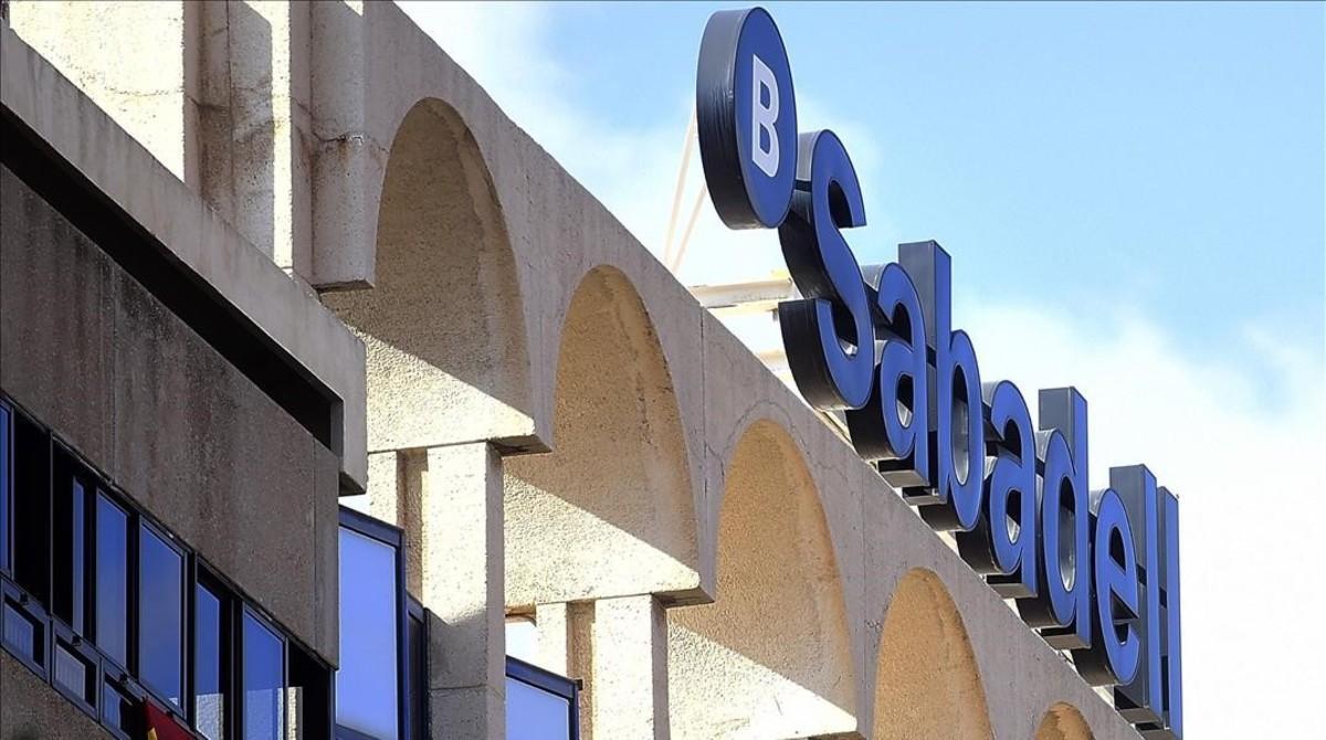 zentauroepp40436355 banc sabadell  logo is pictured at the bank s new headquarte171222121132