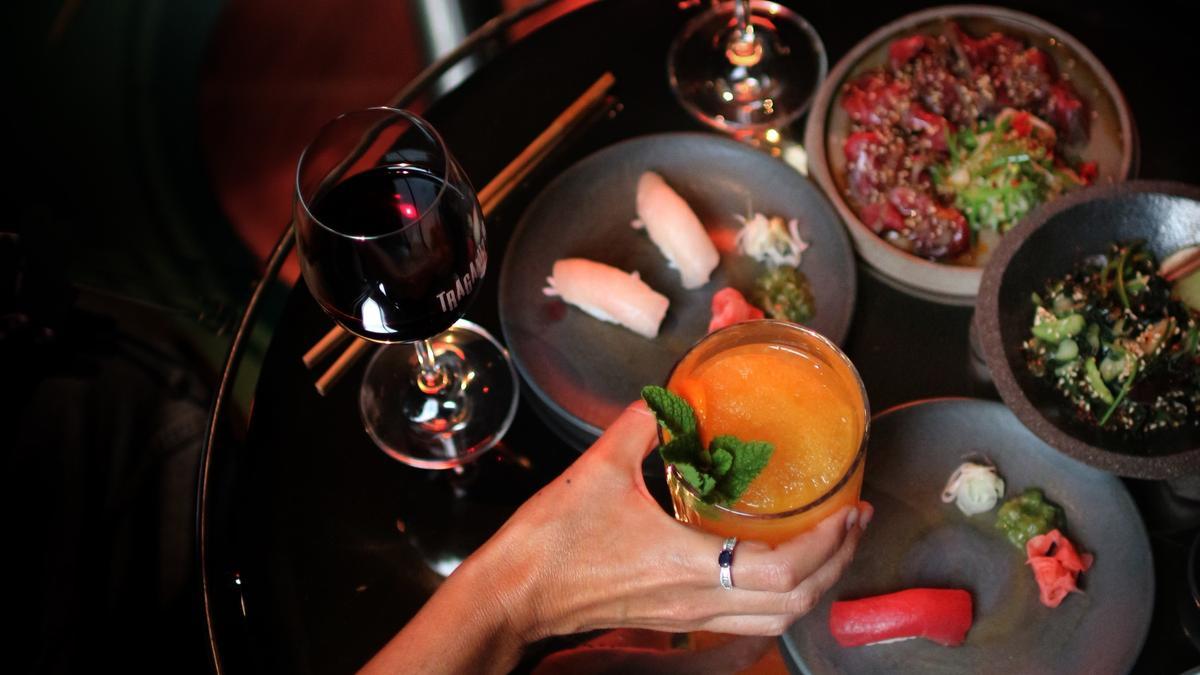 Varios de los platillos de Cohete Disco Bar.