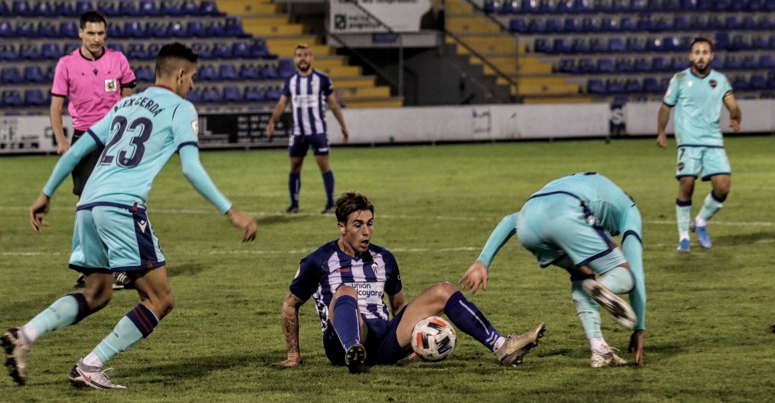 El Alcoyano se anota su primera victoria de la temporada (1-0)