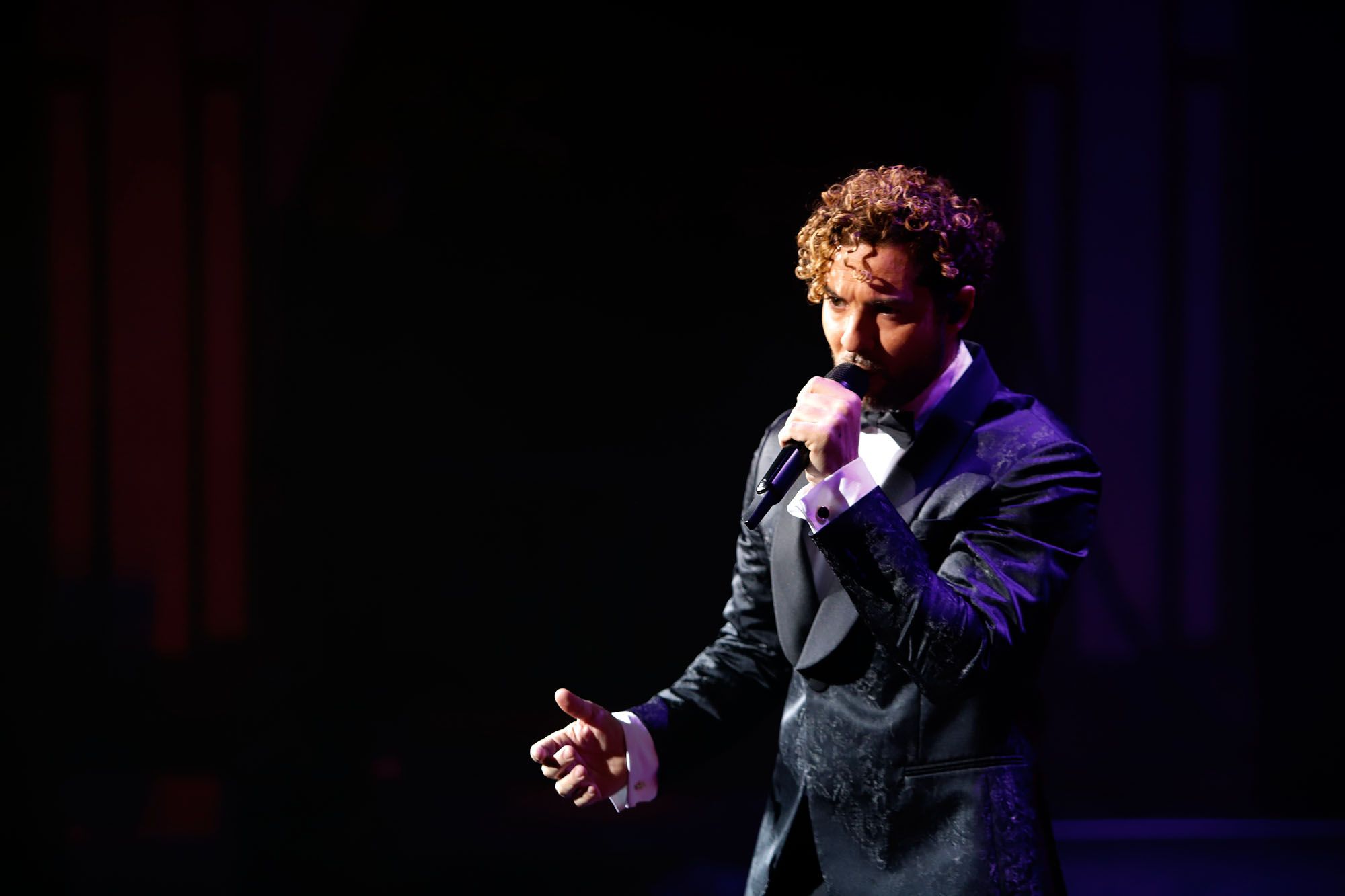 Las imágenes del concierto de David Bisbal en el Teatro Cervantes