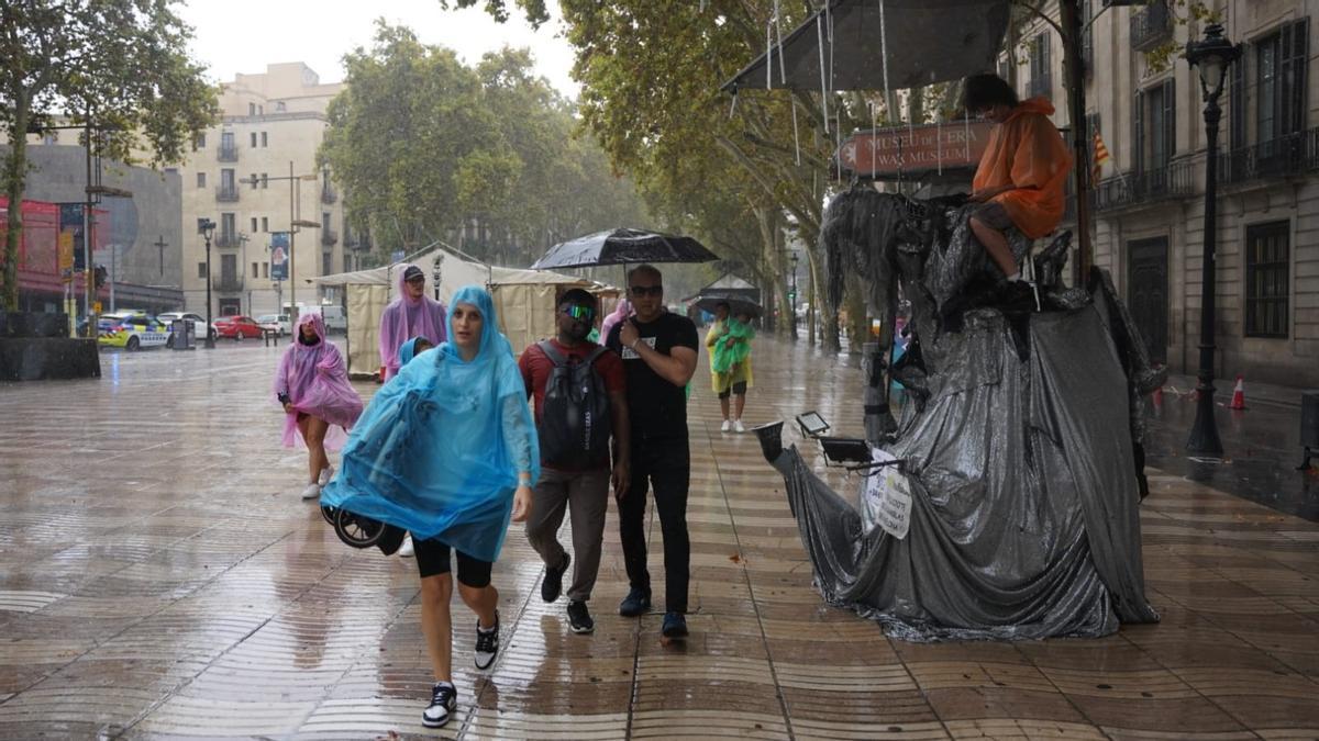 Matinal de lluvia en las Ramblas de Barcelona