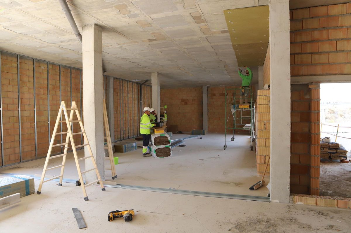Trabajos en el interior de la escuela infantil de San Antonio.