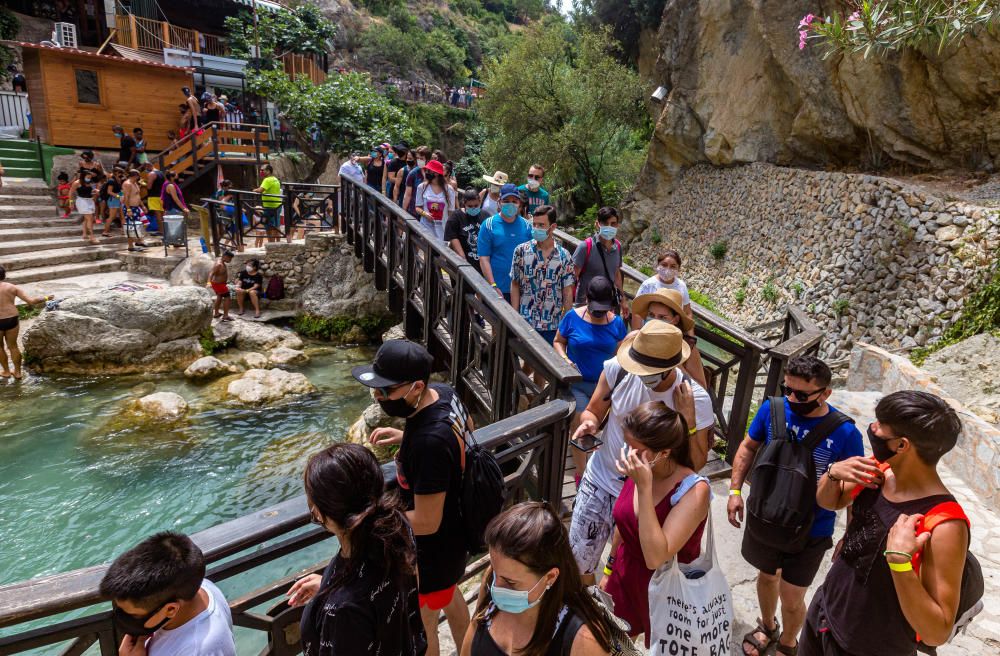 Aforo desbordado en les Fonts de l''Algar