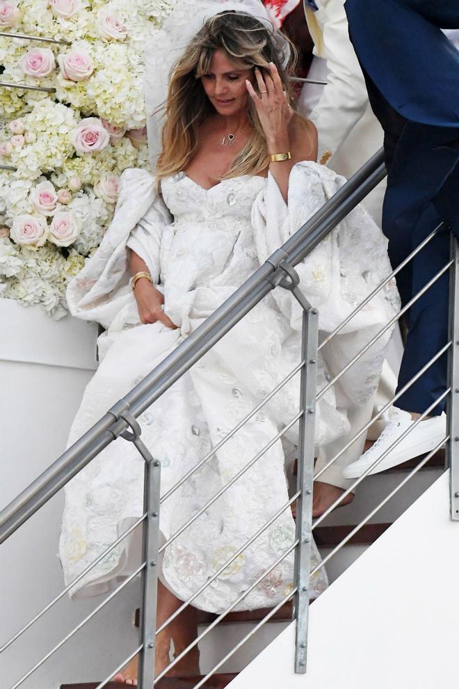 Heidi Klum con vestido de novia de Alessandra Rich