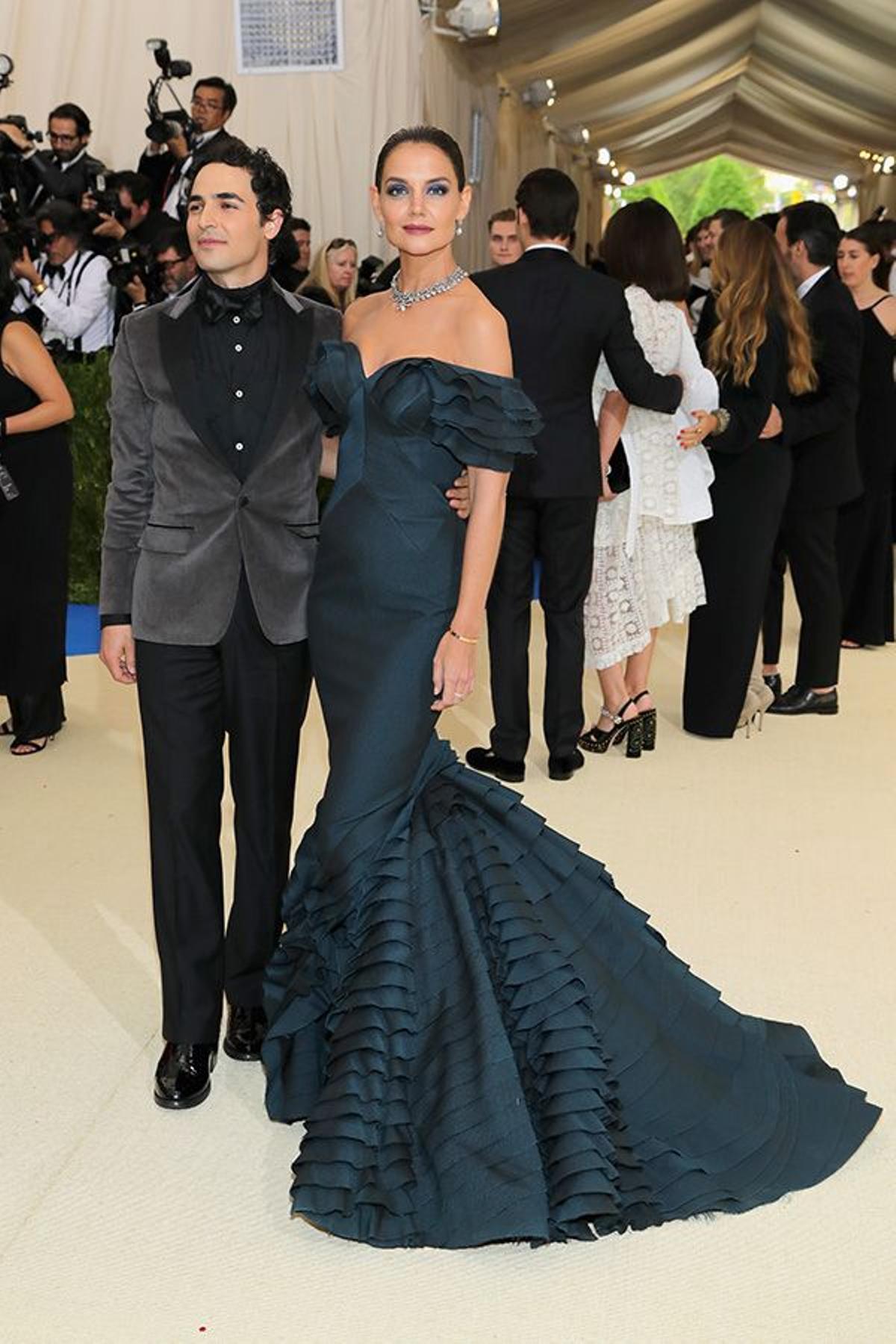 Katie Holmes y Zac Posen en la Gala Met