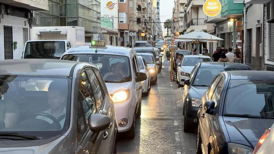 Denuncian supuestas irregularidades en la oposición a agentes de movilidad en Torrevieja