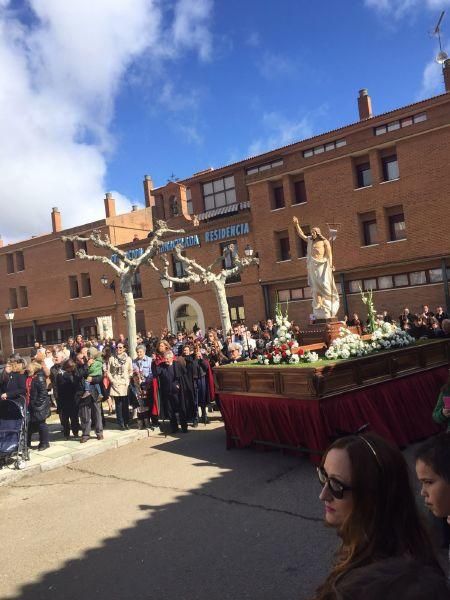 Resurrección en los pueblos de la Provincia