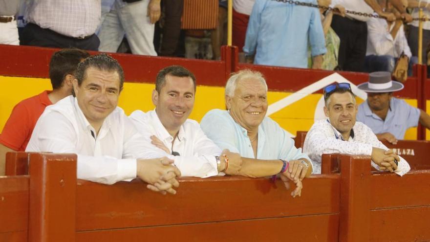 La Plaza de Toros de Alicante, llena hasta la bandera para ver a Roca Rey, Manzanares y Castella