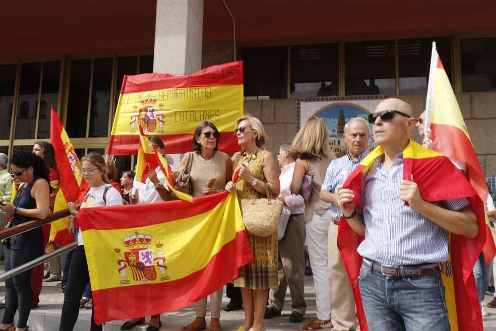 Concentraciones en Córdoba y en varios puntos de la provincia en defensa de España.