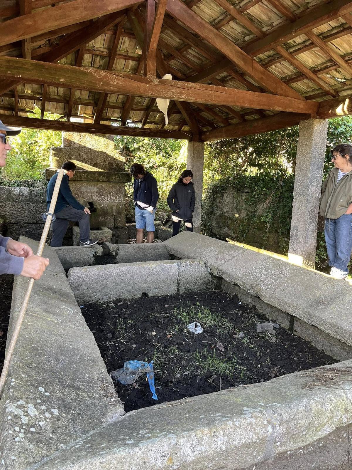 Uno de los lavaderos en mal estado.
