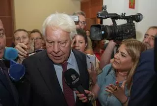 Felipe González cree que los diputados del PSOE no podrán defender el concierto catalán en sus comunidades: "Yo no lo votaría"