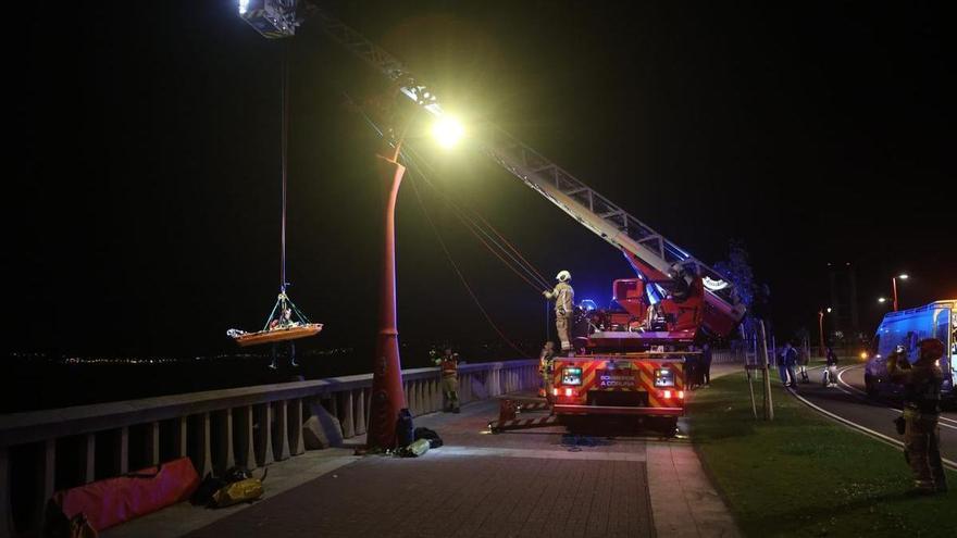 Nuevo rescate de una persona en el paseo marítimo de A Coruña