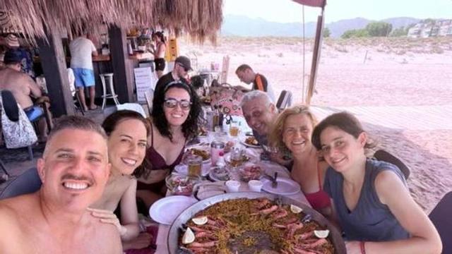 El alcalde de Cullera con Diana Morant, Pilar Bernabé, Lara Romero, Lydia del Canto y Alejandro García