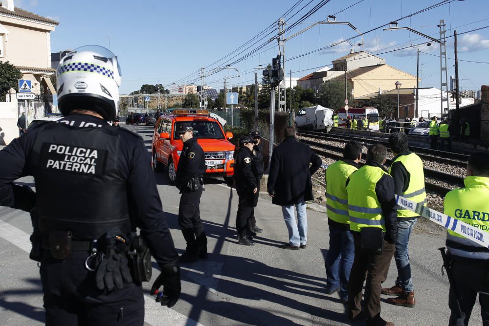 El metro arrolla una furgoneta en Paterna