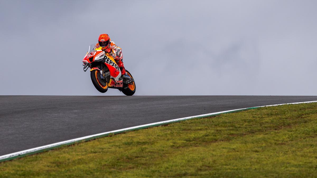 Marc Márquez vuela en Portimao.