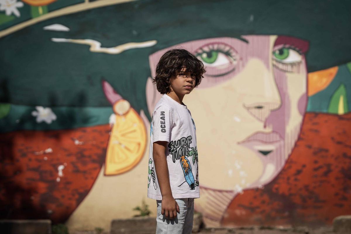 El cordobés Víctor Bonilla, de modelo de ropa infantil a una serie de Netflix en solo dos años.