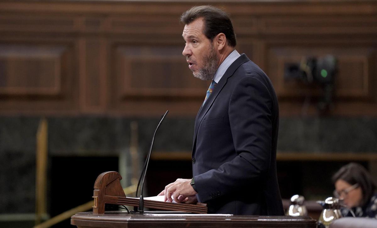 Óscar Puente, en el Congreso de los Diputados.
