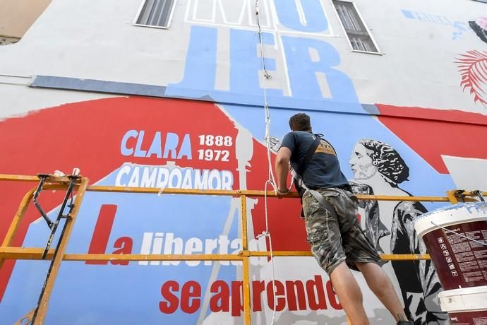 15-04-19 LAS PALMAS DE GRAN CANARIA.CALLEJON LAS LAGUNETAS. LAS PALMAS DE GRAN CANARIA. Fotos de un mural que estan pintando en un solar en el callejon Las Lagunetas.  | 15/04/2019 | Fotógrafo: Juan Carlos Castro