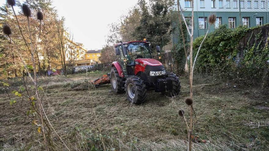 Comienzan las obras del parque del helipuerto del viejo hospital