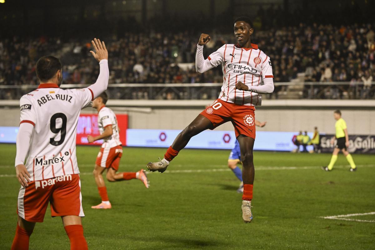 Abel Ruiz celebra el gol de su equipo antes de la lesión