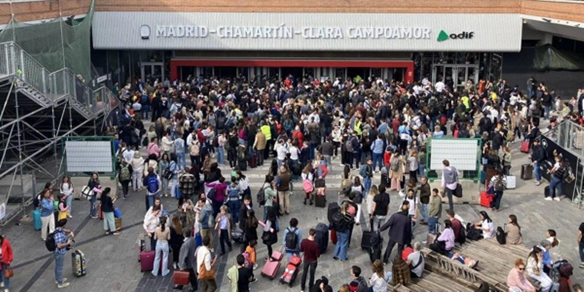 Una incidencia en la explotación ferroviaria ha mantenido suspendida durante casi dos horas la circulación de trenes de alta velocidad