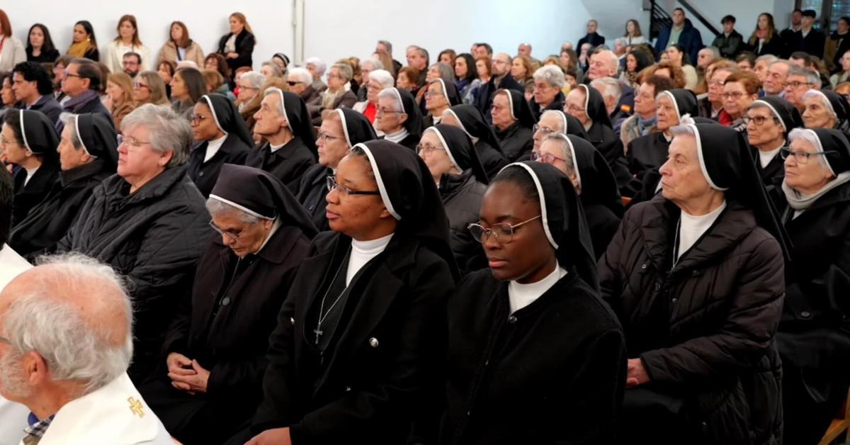 Las religiosas HVD durante la celebración