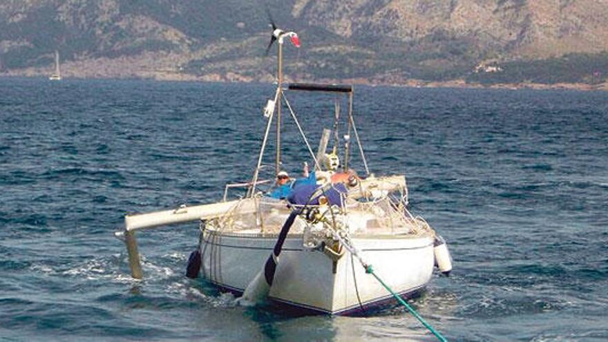 Un velero y una lancha motora colisionan en Formentor