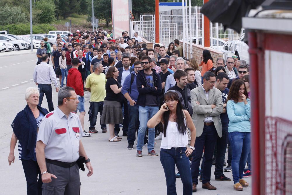 Cues a Montilivi per aconseguir les últimes entrades del Girona-Osasuna