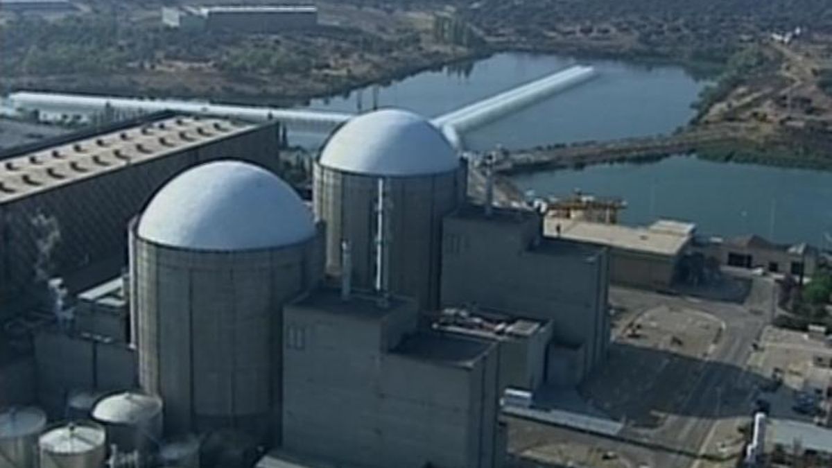 Panorámica aérea de la Central Nuclear de Almaraz.