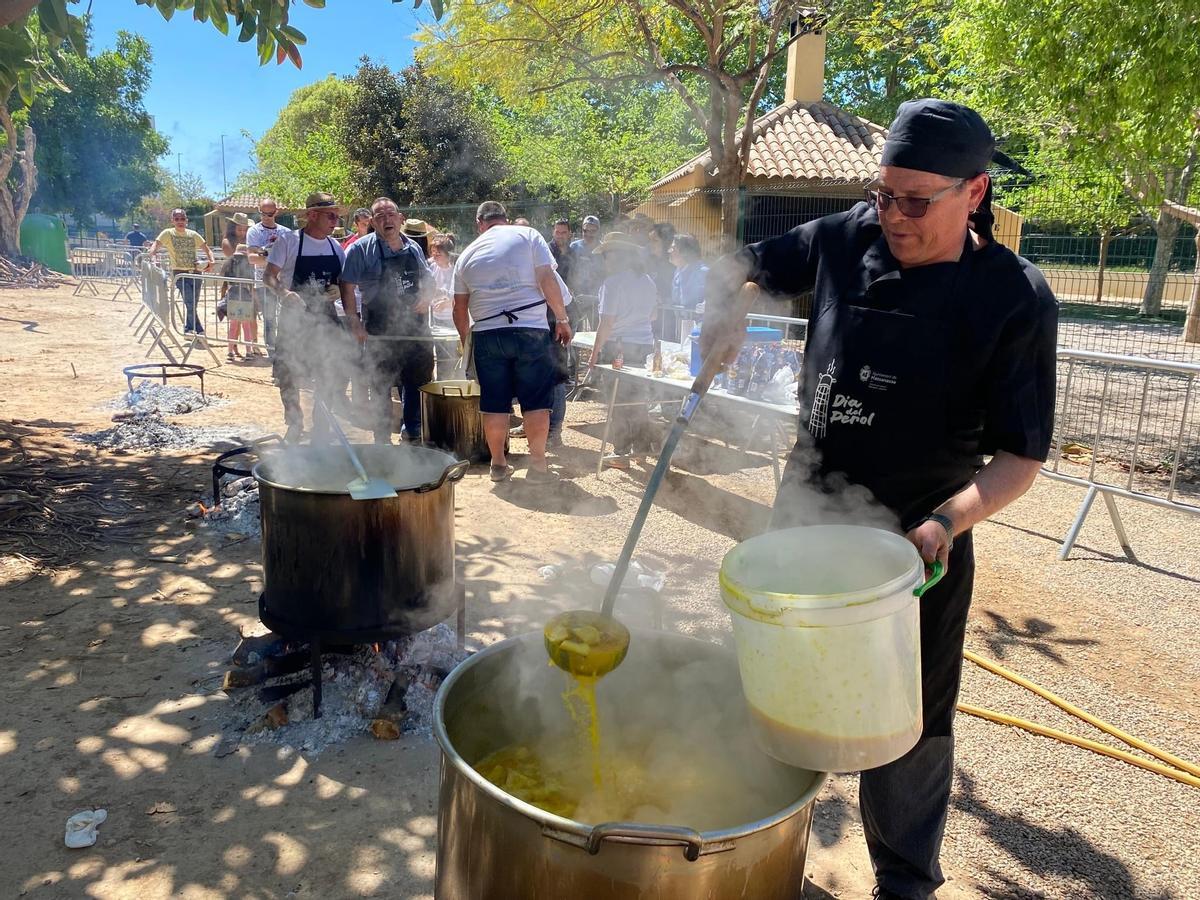 Día del Perol en Massanassa en la edición de 2023.