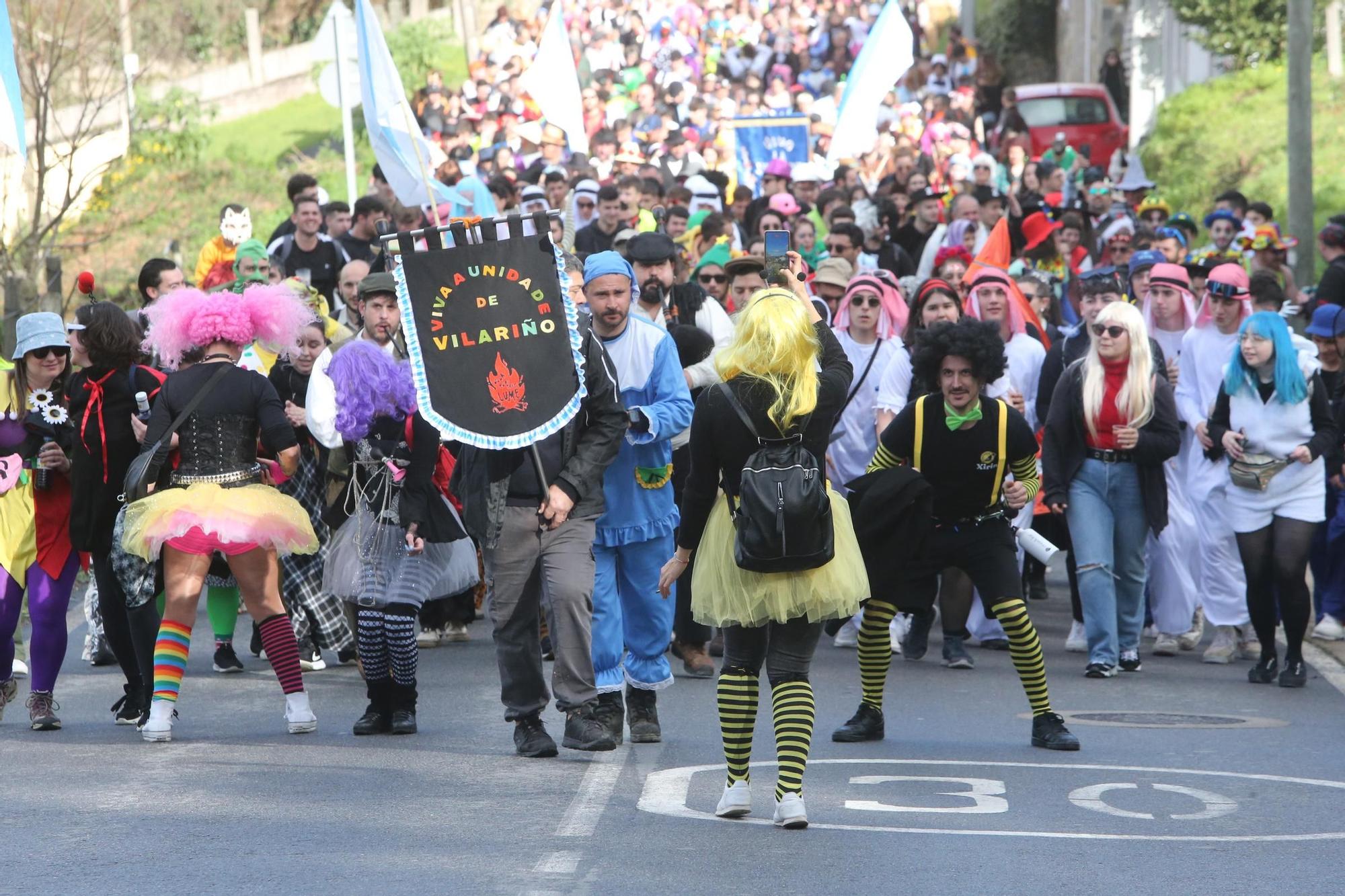 O Hío se disfraza de color, fiesta y alegría