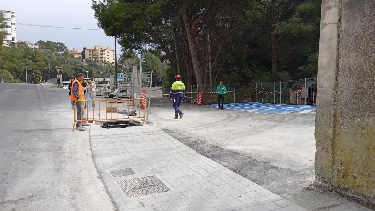 El acceso al nuevo aparcamiento desde la calle Joan Miró.