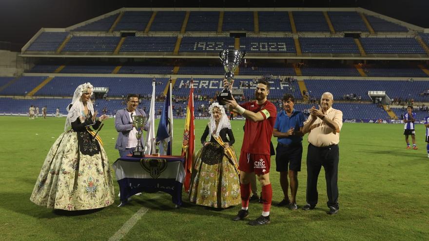 El Hércules conquista el Ciudad de Alicante (3-0)