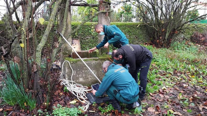 Agentes de la Guardia Civil durante el dispositivo de búsqueda del vecino desaparecido.