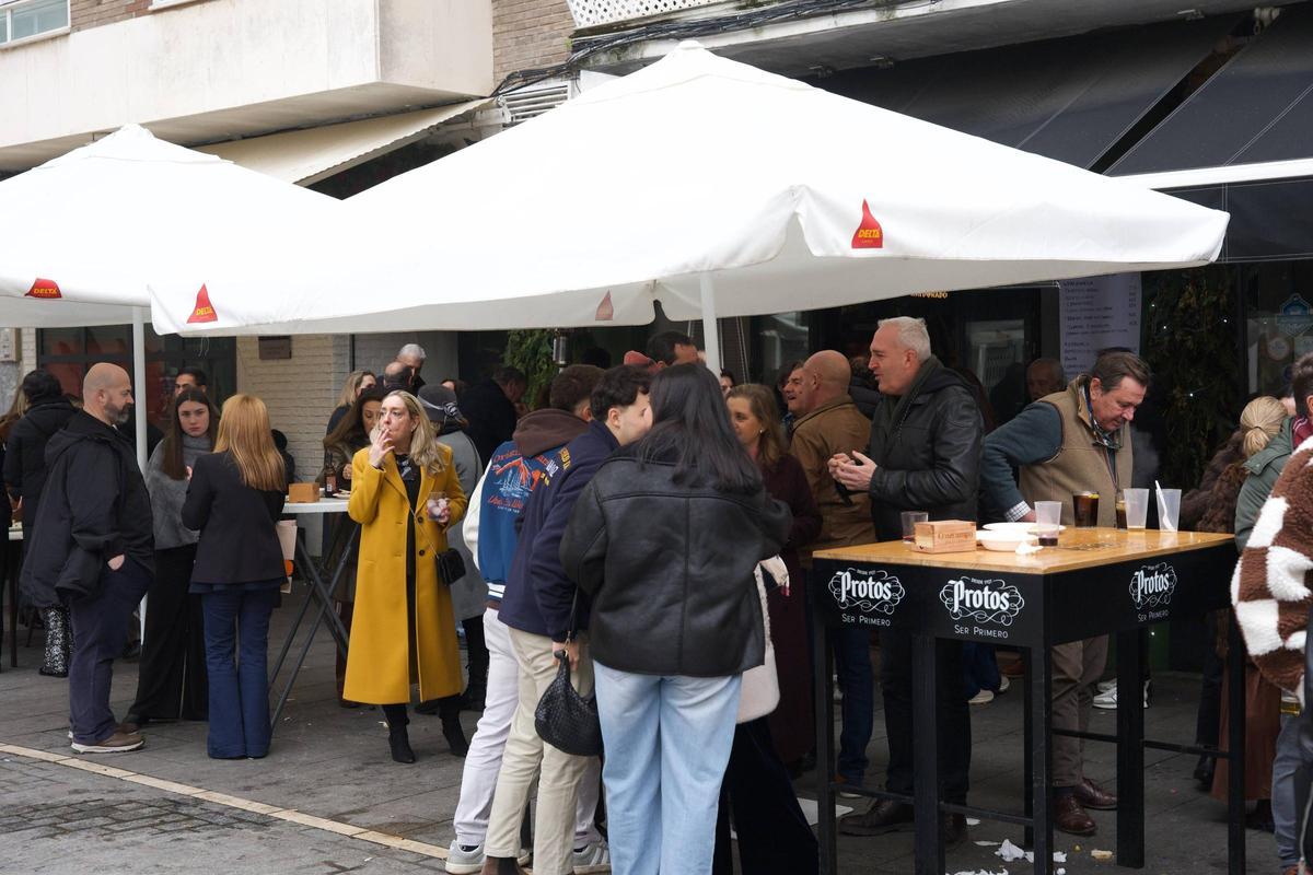 ¿Has estado de cañas en Badajoz? ¡Búscate en las fotos de la 'Tardevieja'!