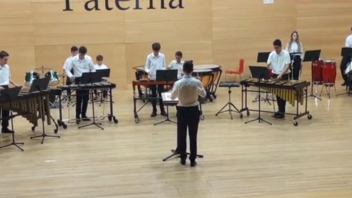 Actuación de la escuela de percusión del Centro Musical Paternense.