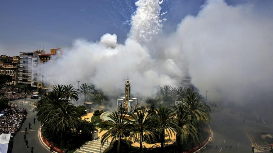 Hogueras en Alicante 2020: Revive las mejores mascletàs del 19 de junio de los últimos años