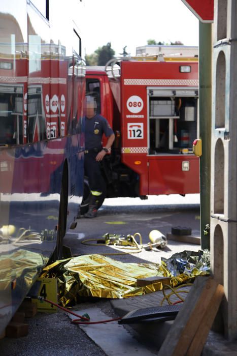 Muere un motorista al chocar con un autobús de la EMT en Palma